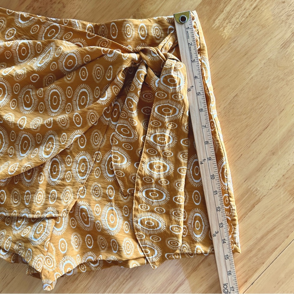 ZARA Patterned Wrap Shorts/Skort - Picture 9 of 11